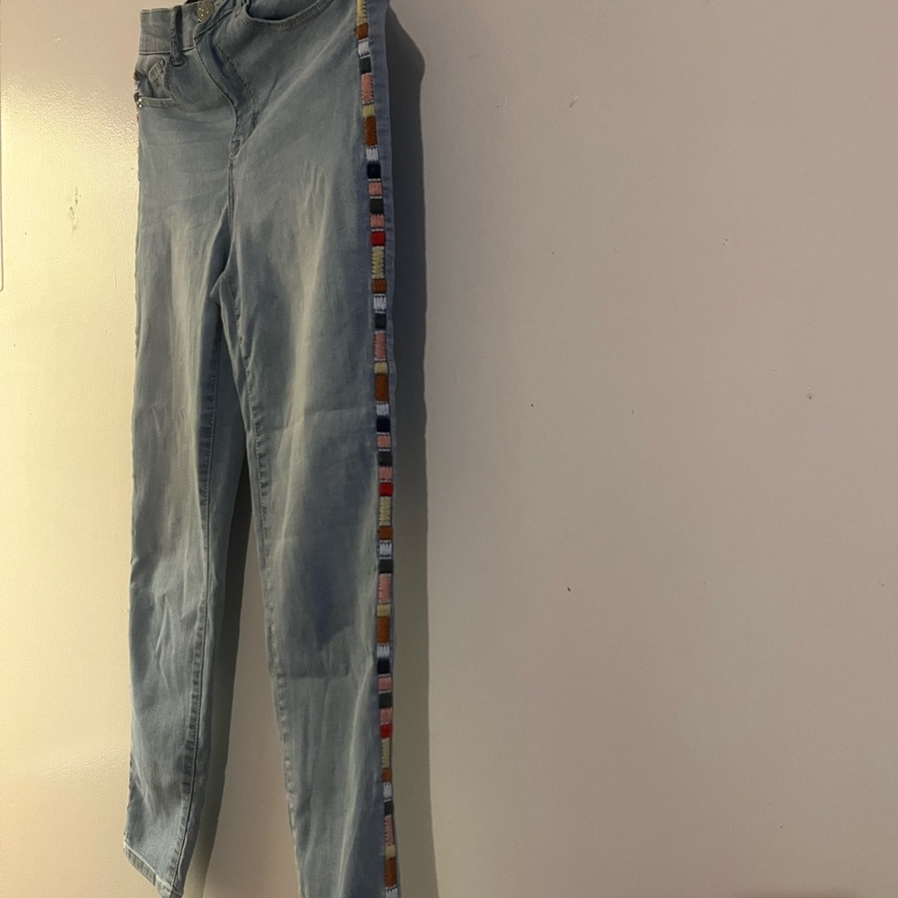 Light Wash Women’s Jeans with Multicolor Side Stripe